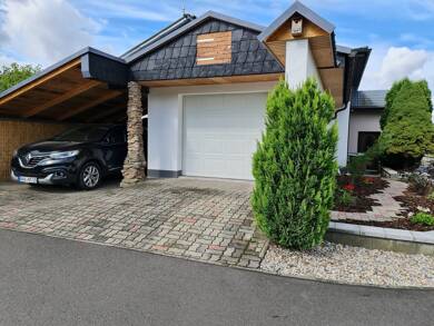 Doppelhaushälfte zum Kauf 449.000 € 6 Zimmer 110 m² 572 m² Grundstück Rötha Rötha 04571