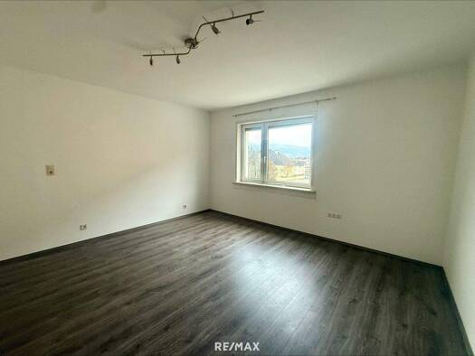 Studio zum Kauf 68.000 € 1 Zimmer 50 m² 2. Geschoss Bruck an der Mur 8600