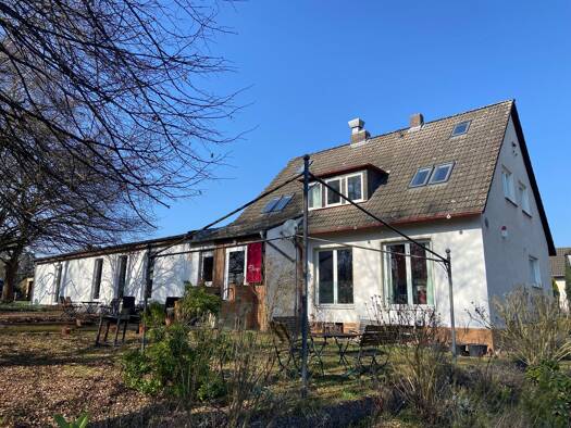 Haus zum Kauf provisionsfrei 525.000 € 10 Zimmer 400 m² 1.320 m² Grundstück frei ab 01.11.2026 Jungfernkopf Kassel 34128
