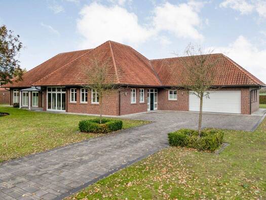 Einfamilienhaus zum Kauf 895.000 € 9 Zimmer 201 m² 14.670 m² Grundstück frei ab sofort Brookweg 26 Nordhorn 48527