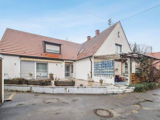 Mehrfamilienhaus zum Kauf 549.000 € 6 Zimmer 184,1 m² 1.008 m² Grundstück Unterhaching 82008