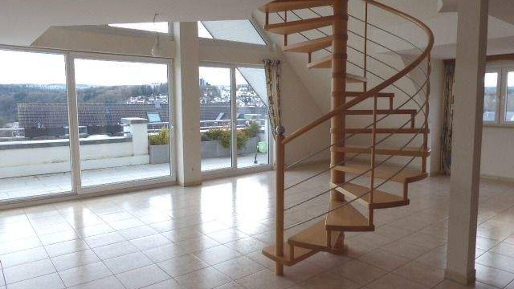 Maisonette zur Miete 1.700 € 5 Zimmer 174 m² 2. Geschoss frei ab sofort Karl-Abt-Straße 9 Südweststadt Pforzheim 75173