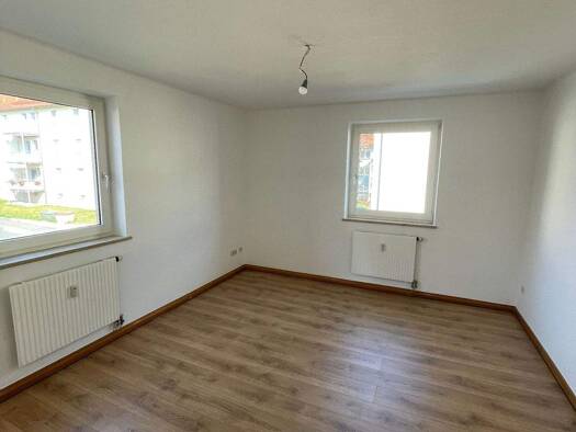 Wohnung zur Miete 370 € 2 Zimmer 49,3 m² 1. Geschoss frei ab sofort Asamstr. 34 Amberg 92224