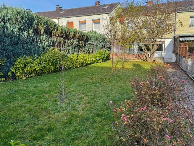 Reihenmittelhaus zum Kauf 398.000 € 4 Zimmer 95 m² 266 m² Grundstück Burghausen 84489