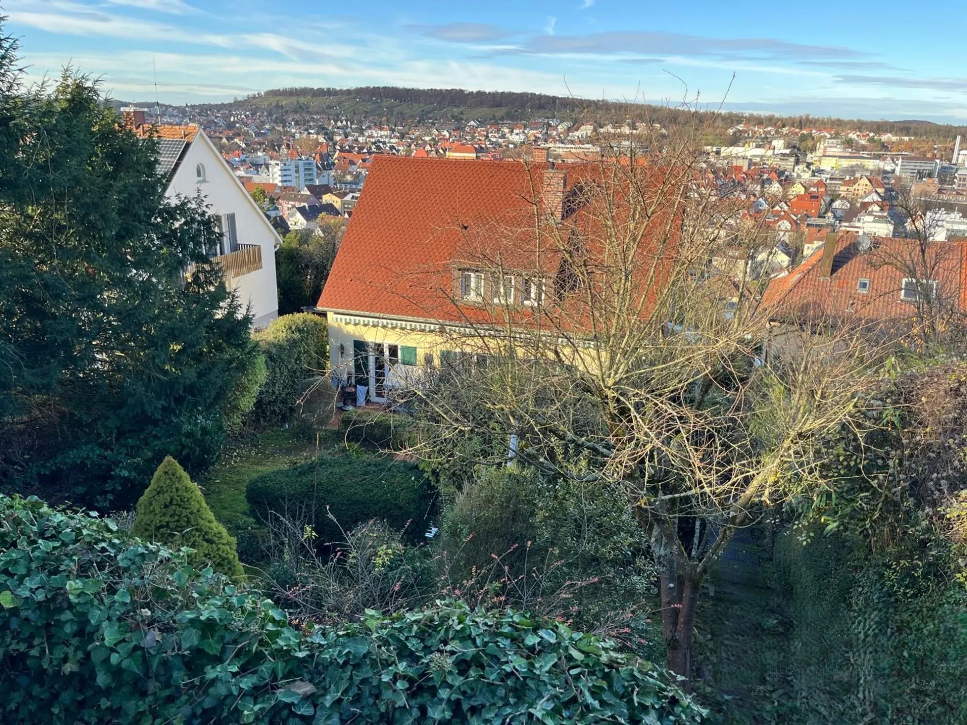 Einfamilienhaus zum Kauf 990.000 € 9 Zimmer 186 m²<br/>Wohnfläche 522 m²<br/>Grundstück Feuerbacher Tal Stuttgart 70469