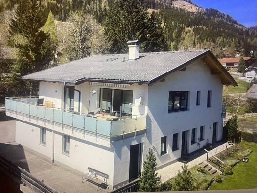 Einfamilienhaus zum Kauf provisionsfrei 1.500.000 € 8 Zimmer 300 m² 800 m² Grundstück Bad Kleinkirchheim 9546