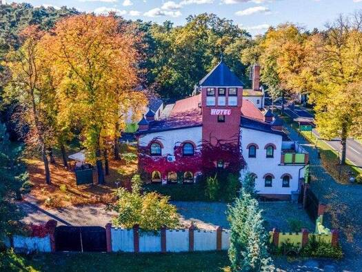 Hotel zum Kauf 1.750.000 € 16 Zimmer 170 m² Gastrofläche Am Waldschlösschen 3 Mittenwalde 15749