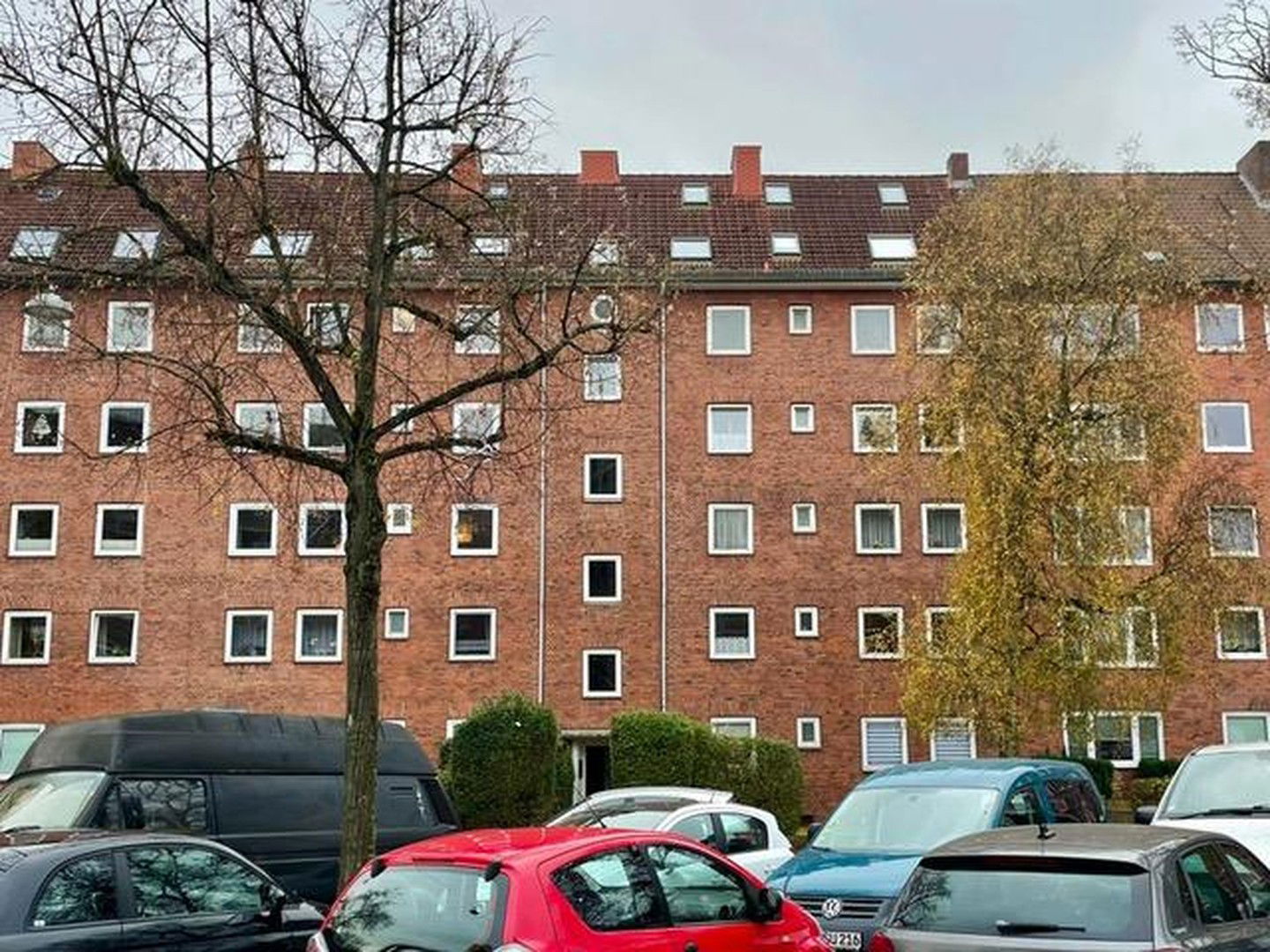 Wohnung zur Miete 600 € 3 Zimmer 70 m²<br/>Wohnfläche 3.<br/>Geschoss 01.02.2025<br/>Verfügbarkeit Südfriedhof Bezirk 6 Kiel 24114