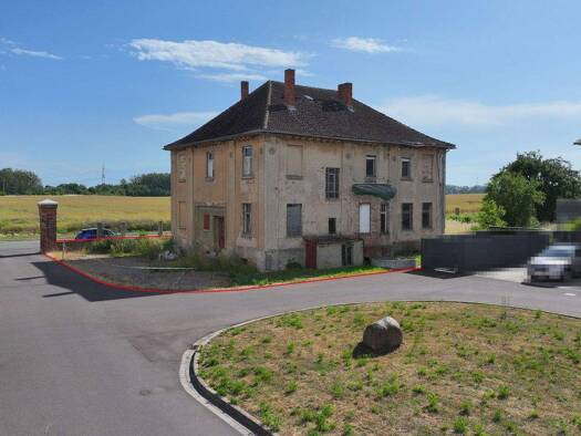 Villa zum Kauf provisionsfrei 119.000 € 16 Zimmer 348,2 m² 1.085,5 m² Grundstück Eggersdorf Bördeland 39221