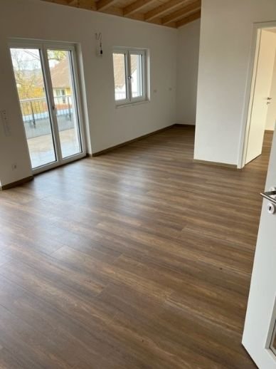 Wohnung zur Miete 920 € 2 Zimmer 77 m²<br/>Wohnfläche 3.<br/>Geschoss 01.03.2025<br/>Verfügbarkeit Neuötting Neuötting 84524