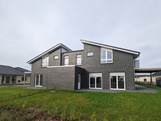 Doppelhaushälfte zum Kauf provisionsfrei 295.000 € 4 Zimmer 115 m² 300 m² Grundstück Herzlake 49770