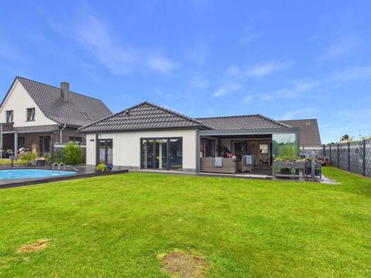 Bungalow zum Kauf 389.000 € 3 Zimmer 115 m² 660 m² Grundstück Fallingbostel Bad Fallingbostel 29683