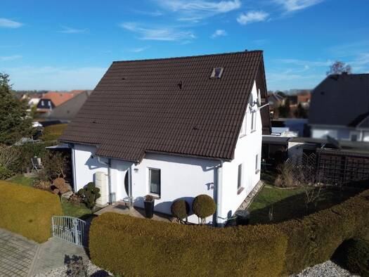 Einfamilienhaus zum Kauf 310.000 € 5 Zimmer 129 m² 513 m² Grundstück Schwarzkollm Hoyerswerda 02977