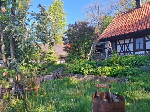 Bauernhaus zum Kauf 360.000 € 12 Zimmer 300 m² 3.000 m² Grundstück frei ab sofort Weitesfeld Sachsenbrunn 98673