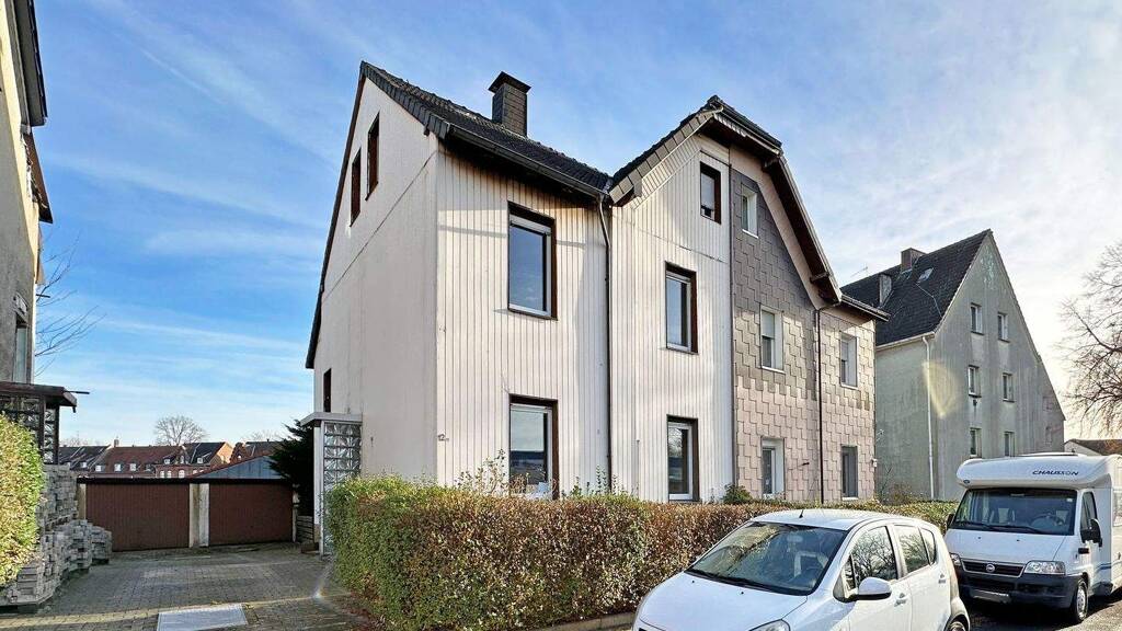 Doppelhaushälfte zum Kauf 227.000 € 7,5 Zimmer 136,8 m² 231 m² Grundstück Langendreer Bochum 44892