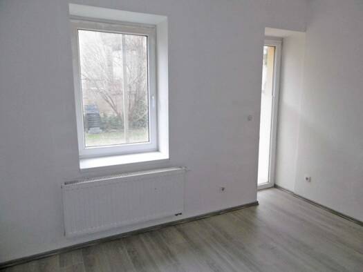 Terrassenwohnung zur Miete 350 € 2 Zimmer 47 m² Geschoss EG/2 frei ab sofort Bahnhofstraße Radeberg Radeberg 01454