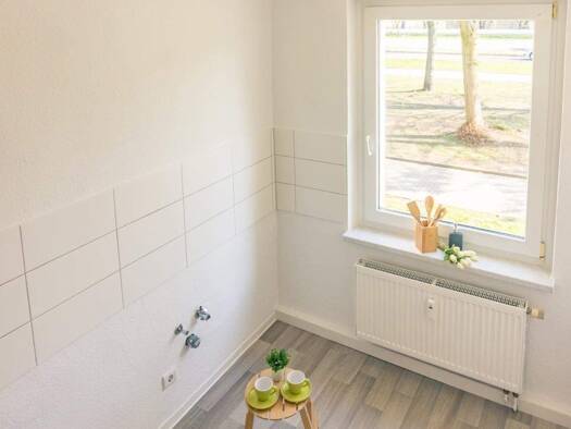 Wohnung zur Miete 420 € 3 Zimmer 61,2 m² 1. Geschoss frei ab 01.07.2026 Blankenburgstr. 9 Furth Chemnitz 09114