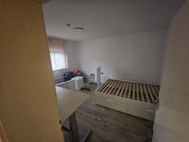 Studio zur Miete Wohnen auf Zeit 545 € 1 Zimmer 16 m² Engelboldstr. Kaltental Stuttgart 70569