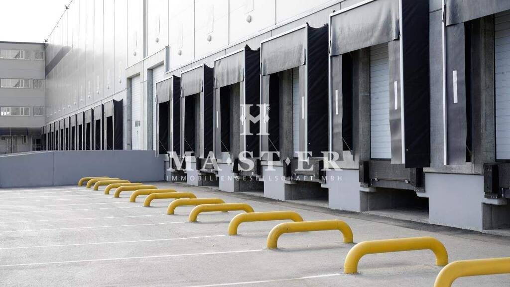 Lagerhalle zur Miete provisionsfrei 10.000 m² Lagerfläche teilbar ab 5.000 m² Schweinau Nürnberg 90431