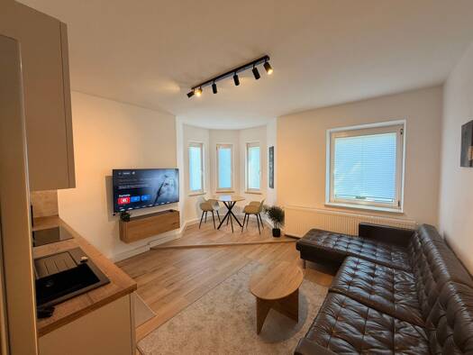 Wohnung zur Miete 1.300 € 1 Zimmer 48 m² Geschoss 1/2 frei ab 01.04.2027 Innenstadt Innenstadt 86153