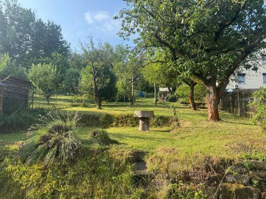 Immobilie zum Kauf 222.500 € 5 Zimmer 100 m² 1.040 m² Grundstück frei ab sofort Saalfeld Saalfeld/Saale 07318
