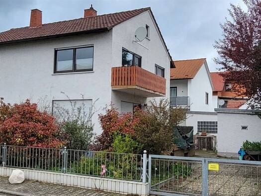Mehrfamilienhaus zum Kauf 369.000 € 5 Zimmer 140 m² 399 m² Grundstück Donnersbergstr. 15 Fußgönheim 67136