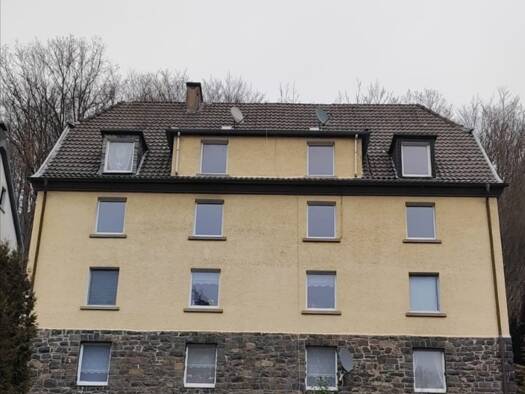 Wohnung zur Miete 700 € 4 Zimmer 108 m² Geschoss 1/2 frei ab 01.03.2026 Rahmedestraße 127 b Altena 58762