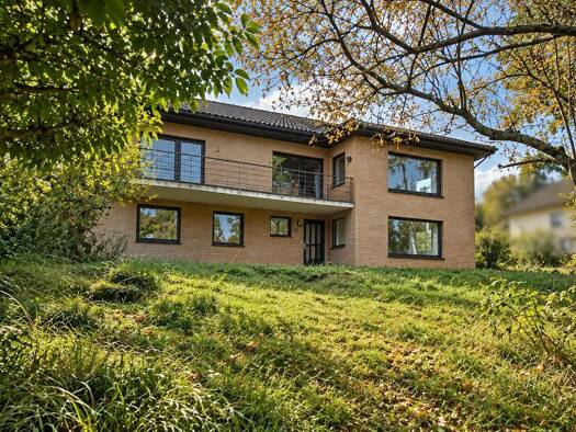 Einfamilienhaus zum Kauf 690.000 € 6 Zimmer 190 m² 1.042 m² Grundstück Müllheim Müllheim im Markgräflerland 79379