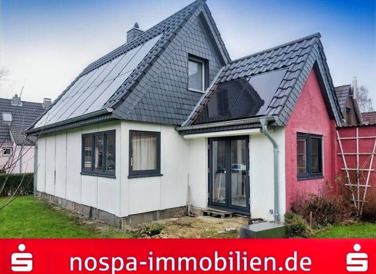 Einfamilienhaus zum Kauf 185.000 € 3 Zimmer 71 m²<br/>Wohnfläche 368 m²<br/>Grundstück Schleswig 24837