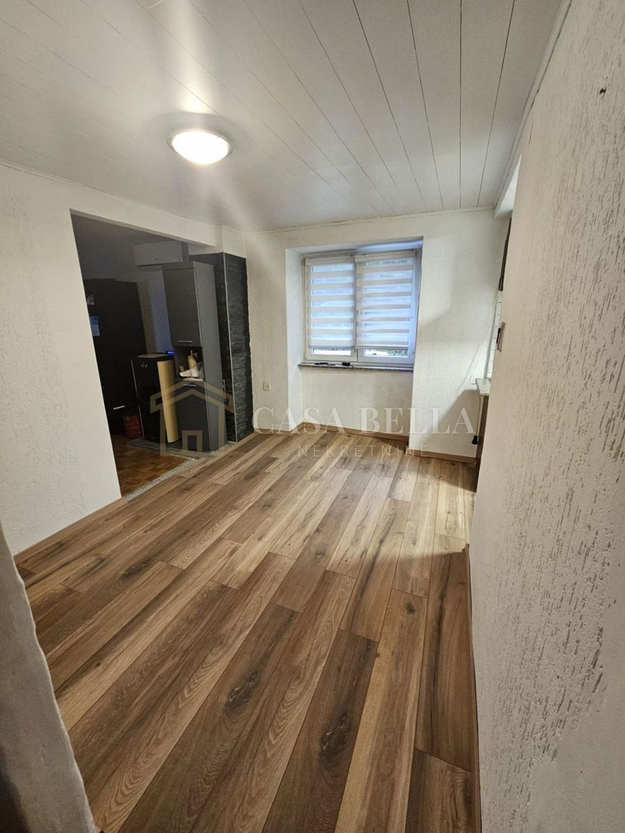 Wohnung zum Kauf 175.000 € 2 Zimmer 76 m²<br/>Wohnfläche 1.<br/>Geschoss Pobri