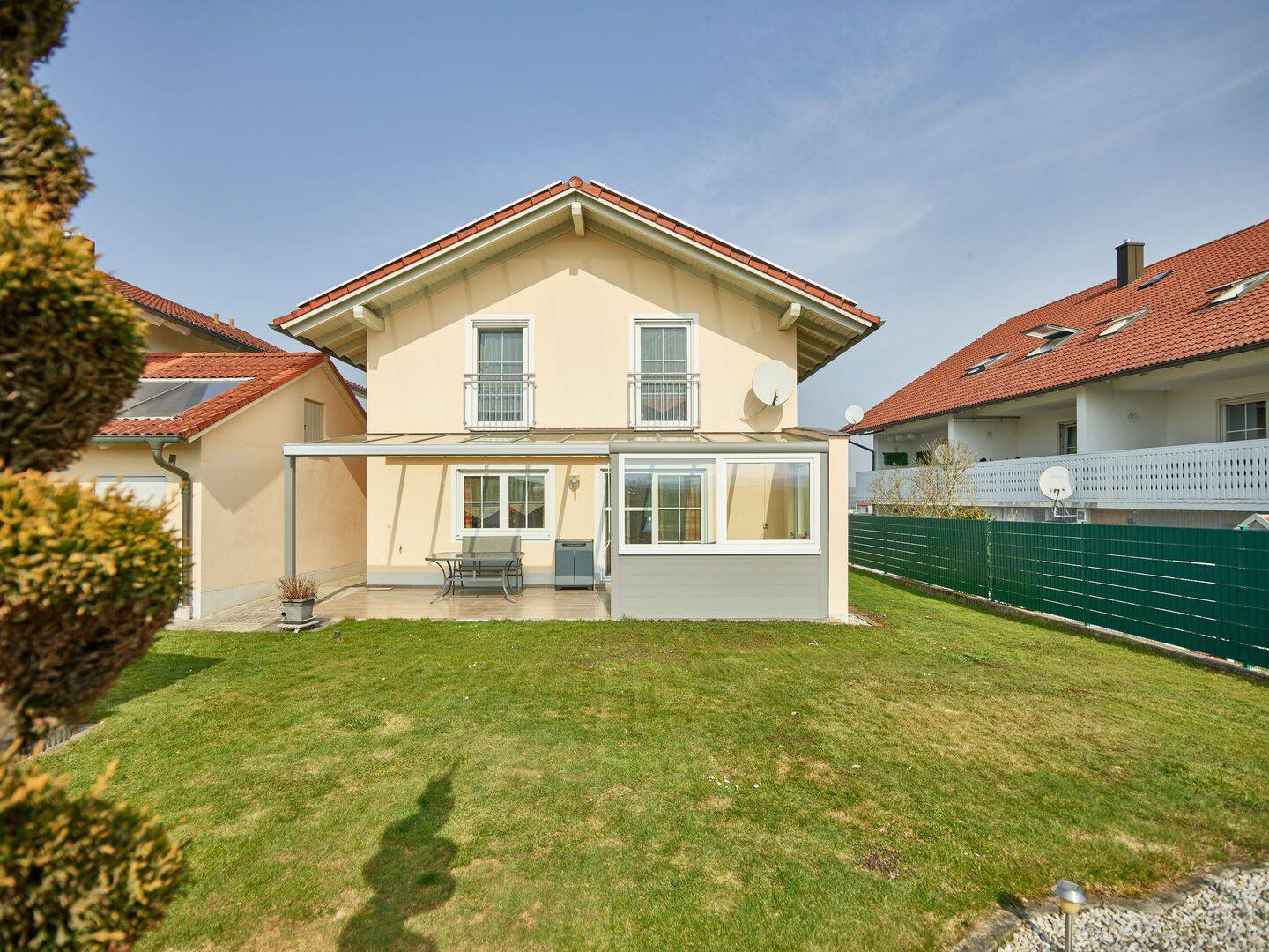 Einfamilienhaus zum Kauf - Mehr