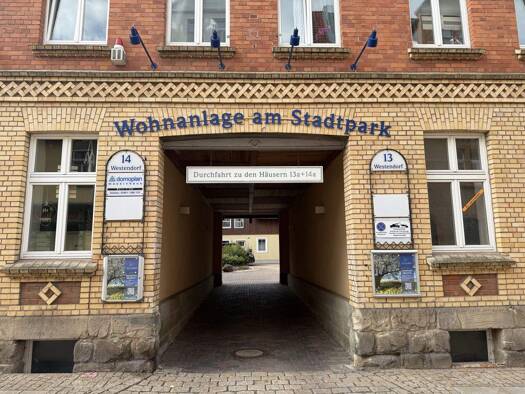 Wohnung zum Kauf 74.000 € 2 Zimmer 61,1 m² EG Halberstadt 38820