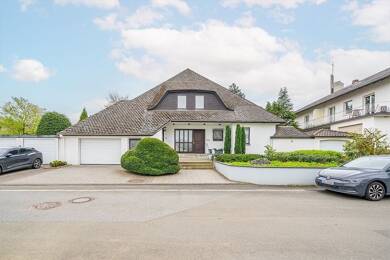 Einfamilienhaus zum Kauf 10 Zimmer 541 m² 1.641 m² Grundstück Im Spiringsfelde 31 Kernstadt Paderborn 33098