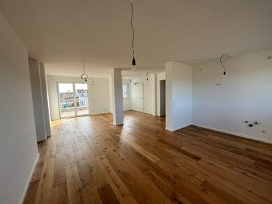 Wohnung zur Miete 1.033 € 4 Zimmer 100,8 m² Dachgeschoss Kirchenlaibach Speichersdorf 95649