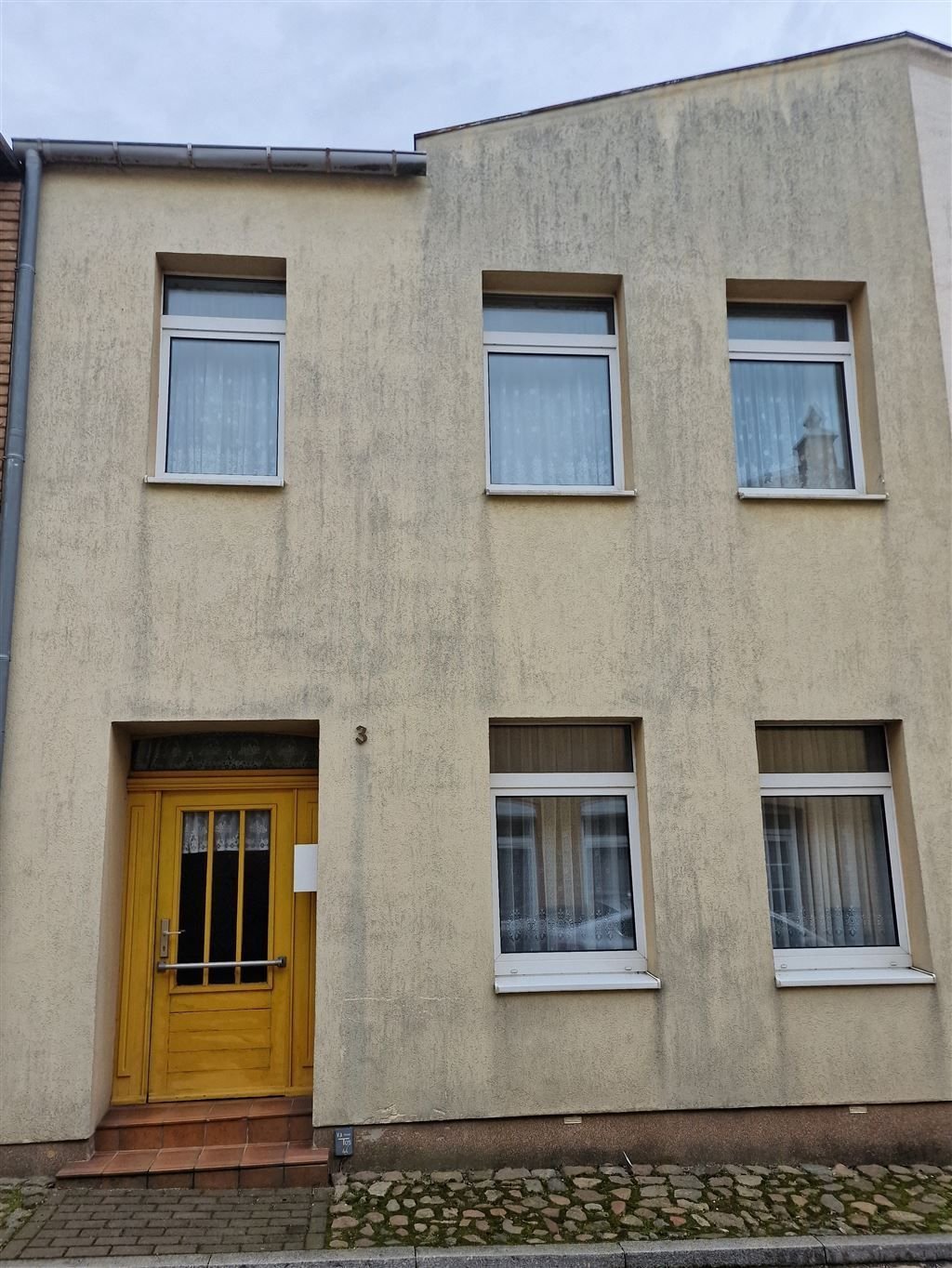 Reihenmittelhaus zum Kauf 110.000 € 3 Zimmer 82 m²<br/>Wohnfläche 189 m²<br/>Grundstück 01.12.2024<br/>Verfügbarkeit Kröpelin Kröpelin 18236