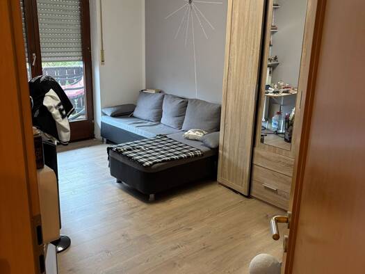 Doppelhaushälfte zur Miete 400 € 7 Zimmer 110 m² 160 m² Grundstück frei ab sofort Emmering 82275