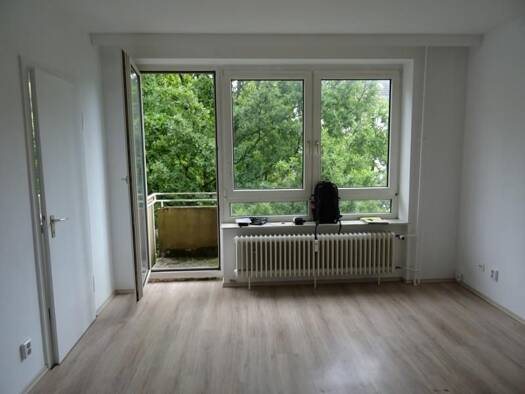 Wohnung zur Miete 465 € 1 Zimmer 27 m² Geschoss 2/4 frei ab 01.08.2026 Winterhude Hamburg 22299