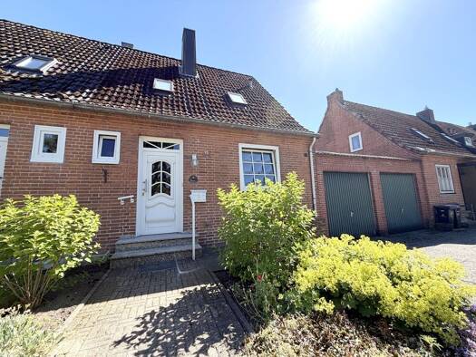 Reihenendhaus zum Kauf 166.000 € 3 Zimmer 77 m² 308 m² Grundstück Schleswig 24837