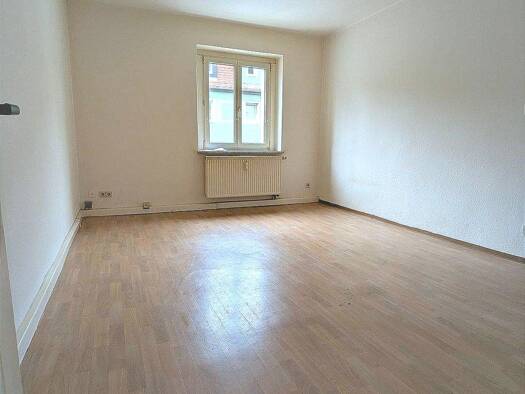 Wohnung zur Miete 259 € 2 Zimmer 51,7 m² 2. Geschoss frei ab sofort Turmstraße 55 - 61 Weida 07570