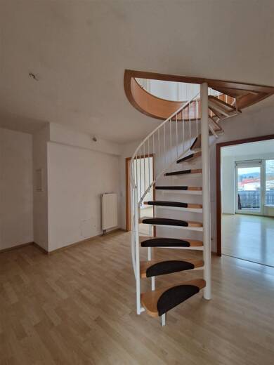 Maisonette zur Miete 720 € 3,5 Zimmer 75 m² 1. Geschoss Elgershausen Schauenburg 34270