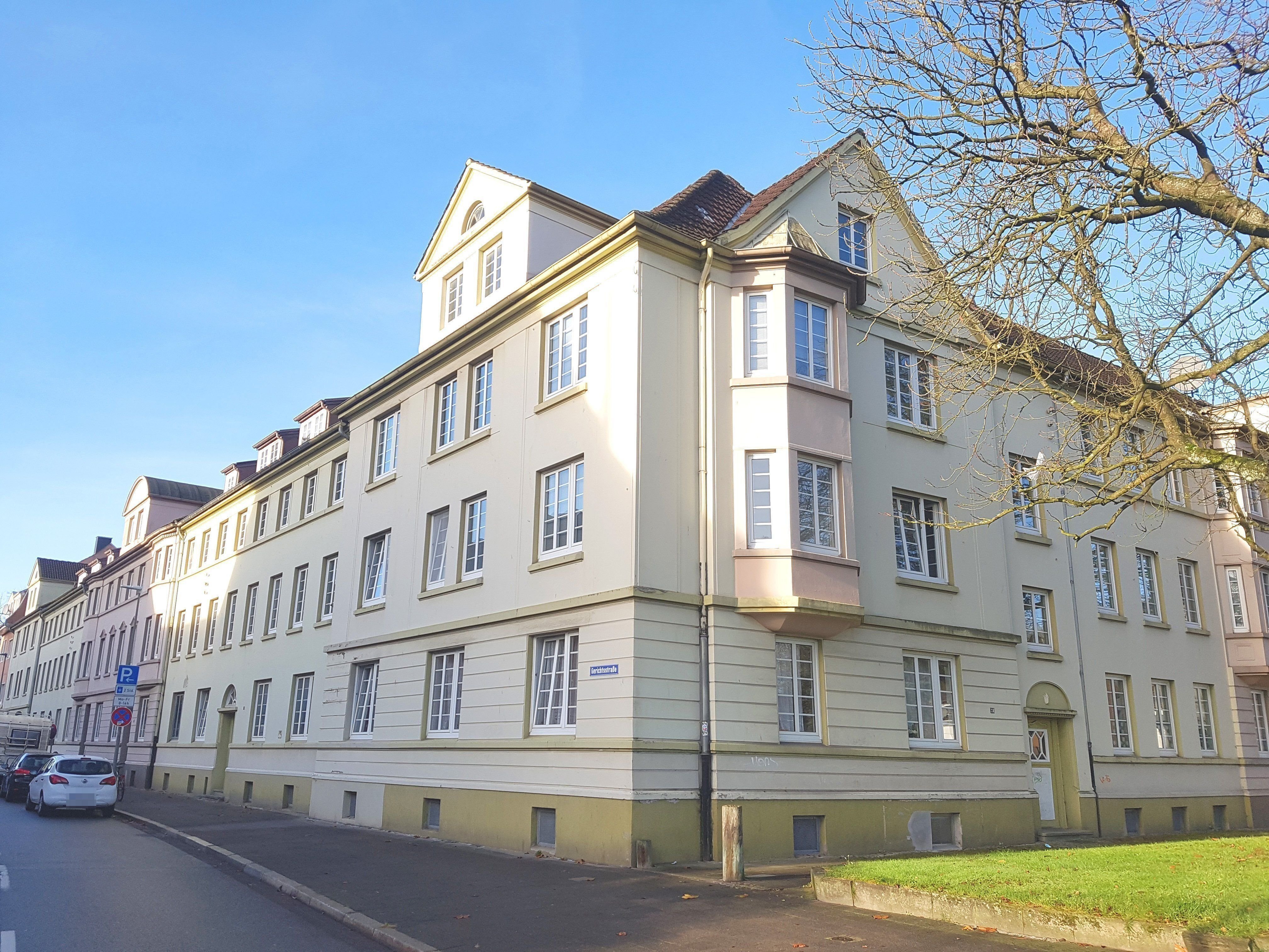 Wohnung zur Miete 400 € 2 Zimmer 41,9 m²<br/>Wohnfläche 1.<br/>Geschoss ab sofort<br/>Verfügbarkeit Gerichtsstraße 8 Süd Neumünster 24534