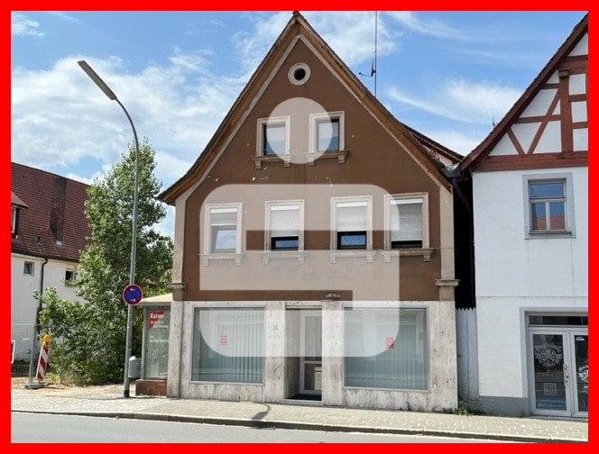 Mehrfamilienhaus zum Kauf 270.000 € 5,5 Zimmer 148 m²<br/>Wohnfläche 217 m²<br/>Grundstück Forchheim Forchheim 91301