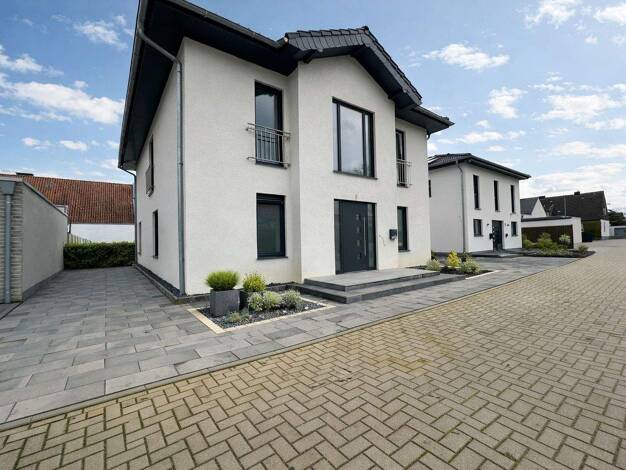 Einfamilienhaus zum Kauf 719.000 € 6 Zimmer 195 m² 472,5 m² Grundstück Pater-Bertram-Weg 4 Marienberg Übach-Palenberg 52531