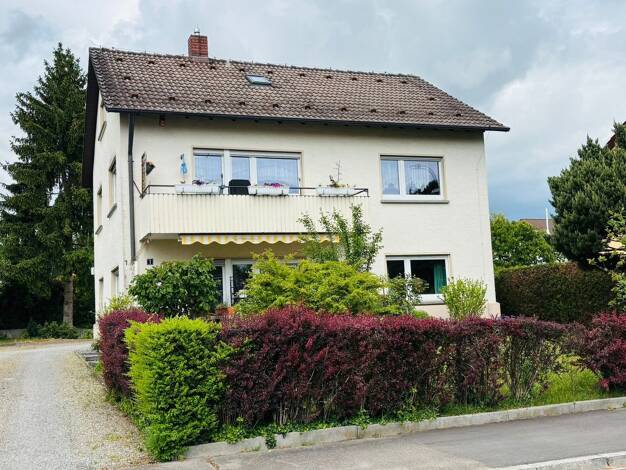 Mehrfamilienhaus zum Kauf als Kapitalanlage geeignet 560.000 € 8 Zimmer 170 m² 755 m² Grundstück Singen Singen (Hohentwiel) 78224