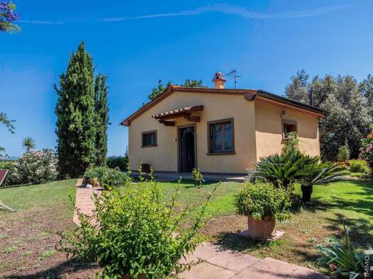 Villa zum Kauf 445.000 € 1 Zimmer 120 m² 3.300 m² Grundstück frei ab sofort Castagneto Carducci 57022