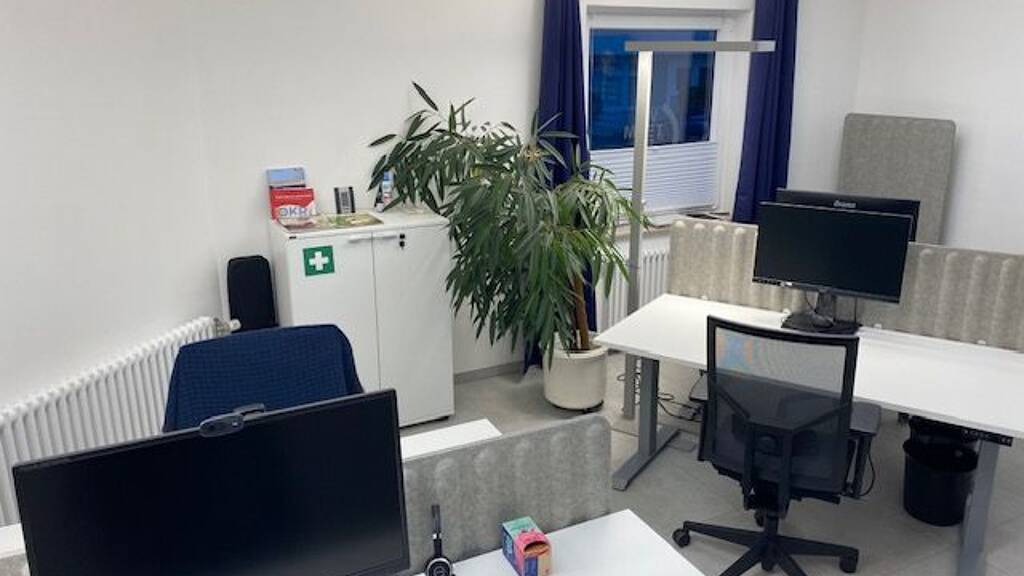 Bürofläche zur Miete provisionsfrei 285 € 4 m² Bürofläche Robert-Bosch-Str. Warmbronn Leonberg 71229