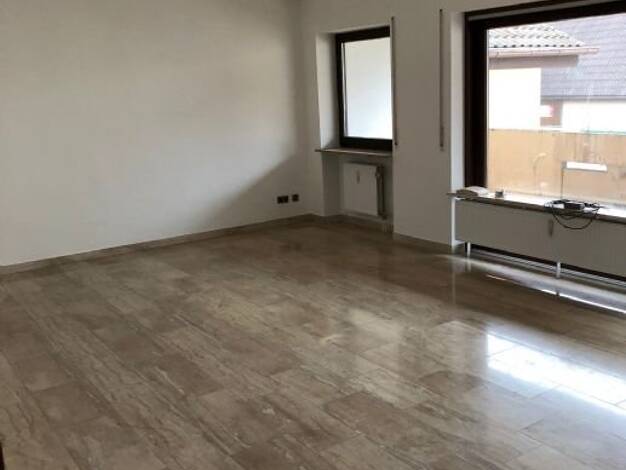 Wohnung zur Miete 795 € 3 Zimmer 103 m² 1. Geschoss frei ab sofort Siegelsdorfer Straße 5a Veitsbronn 90587