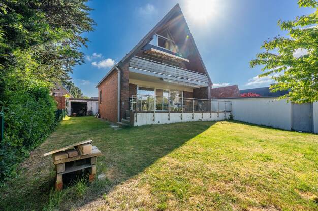 Mehrfamilienhaus zum Kauf 480.000 € 6,5 Zimmer 186,7 m² 565 m² Grundstück Norderstedt - Mitte Norderstedt / Garstedt 22846