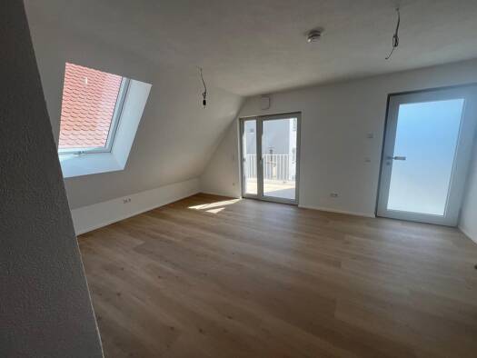Wohnung zur Miete 1.350 € 4,5 Zimmer 86 m² Geschoss 2/3 frei ab 01.09.2026 Memmingen Memmingen 87700
