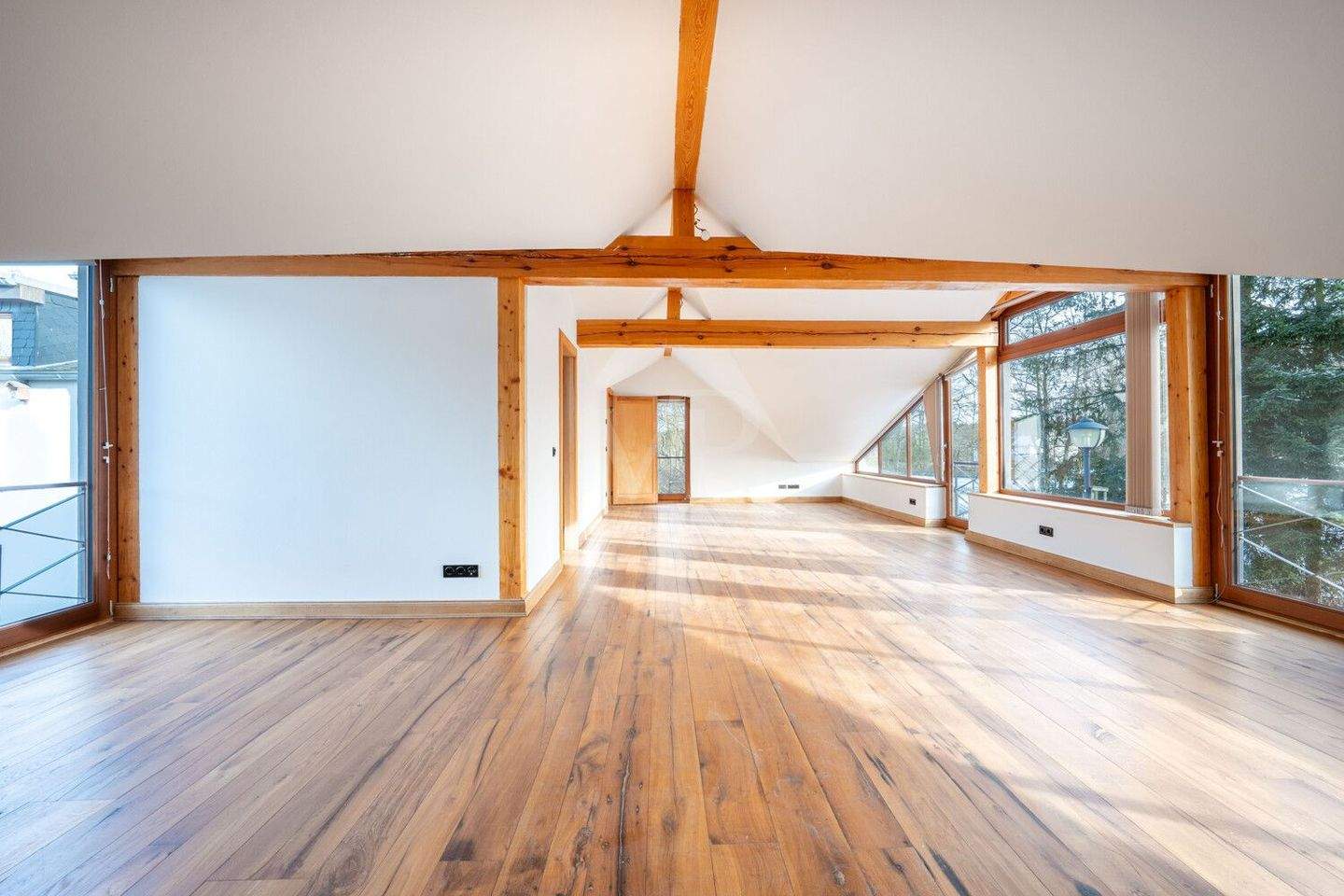 Immobilie in Stahnsdorf - Wohnensemble im historischen Ambiente - zwei Hauseinheiten direkt am Reiterhof - Bild 4